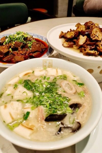 The Xi'an cuisine at Chun Fa Sheng Restaurant, a time-honored establishment in Xi'an.