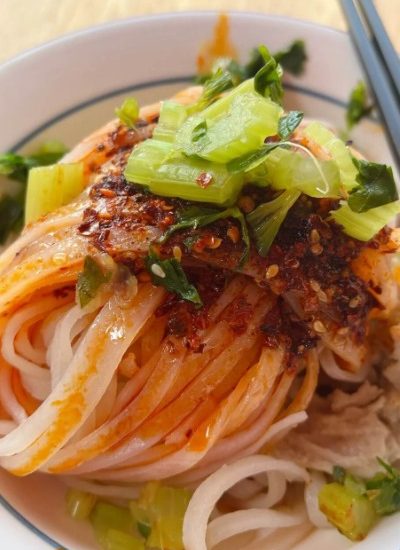 Cold noodles are a refreshing Xi'an food, favored for their light texture and zesty flavor.