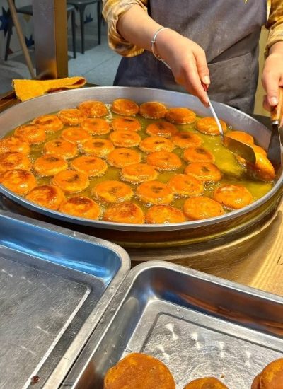 Persimmon cake is a popular delicacy in Xi'an cuisine, appreciated for its delightful sweetness and soft, chewy consistency.