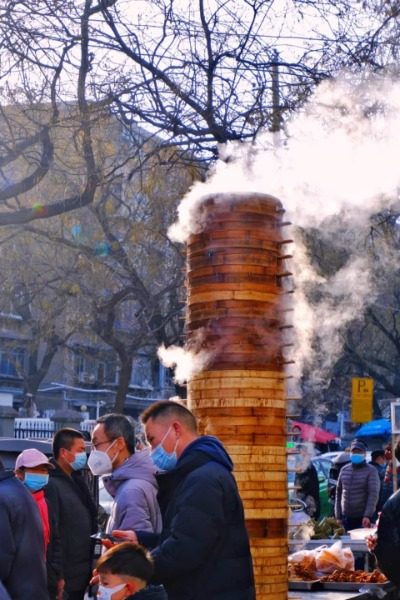 Sa Jin Qiao in Xi'an is a lively food street, famous for its authentic local snacks and vibrant atmosphere.