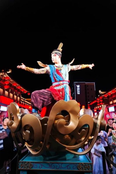 Xi'an Great Tang Ever Night City's Spinning Hu Xuan performance