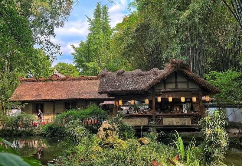 Popular attractions at the Du Fu Thatched Cottage Museum.