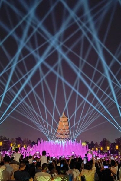 Xi'an's Great Tang Ever Night City's Big Wild Goose Pagoda Water Dance Light Show